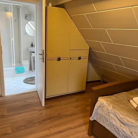 Apartment 5 Dolgesheim